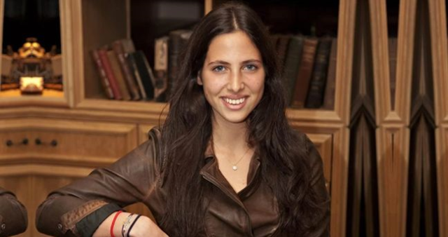 Zehra Çilingiroğlu کیست؟ دختر Hülya Avşar چند سال دارد، اهل کجاست و چه کار می‌کند؟