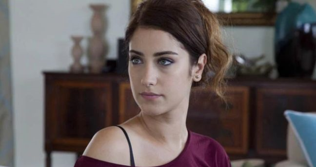 Hazal Kaya kimdir? Hazal Kaya kaç yaşında, nereli, kariyeri?