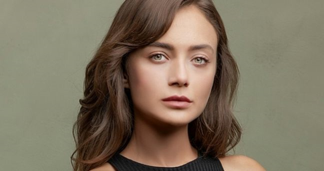 Damla Sönmez کیست؟ Damla Sönmez چند ساله است، اهل کجاست، کارنامه‌اش چیست؟