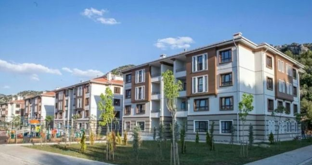 TOKİ konut fiyatları ne kadar? TOKİ peşinat ne kadar, ne zaman yatırılacak? TOKİ kaç taksit yapıyor, aylık ödeme ne kadar?