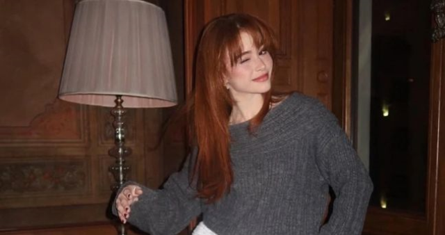 آی‌شه کسکینچی کیست؟ آی‌شه کسکینچی، مادر آسِنا کسکینچی چند سال دارد، اهل کجاست و چه شغلی دارد؟