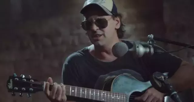 Kaan Tangöze baltalar elimizde sözleri: Kaan Tangöze'nin konser olayı nedir, hangi şarkıyı söyledi? Kaan Tangöze gözaltına alındı mı?