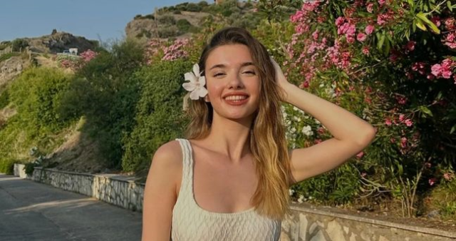 سیلا دوندار کیست؟ سن، محل تولد و مسیر حرفه‌ای او