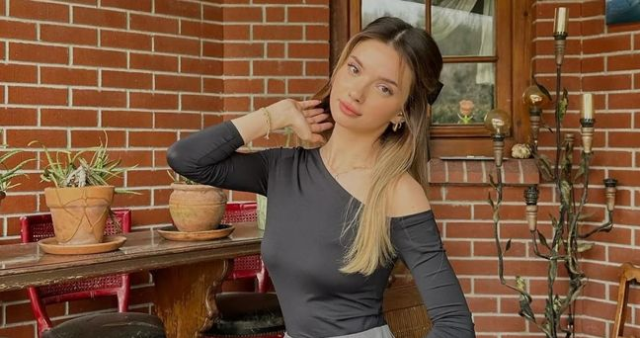 سیلا دوندار کیست؟ سن، محل تولد و مسیر حرفه‌ای او