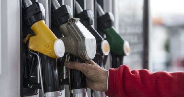 Benzin, motorine zam veya indirim var mı? 3 Aralık Ankara, İzmir, İstanbul'da benzin, motorin, LPG fiyatı açıklandı!