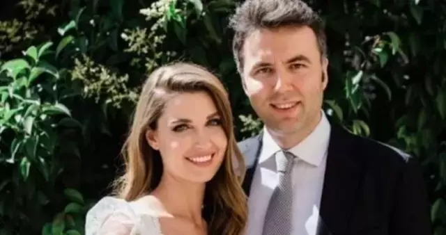 زوجة مهمت آكيف إرسوي السابقة بينار إرباش، من هي وماذا تعمل؟ كم عمرها، ومن أي مدينة، وأي قناة تعمل فيها؟