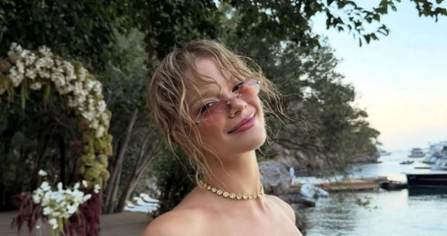 Esin Bahat gözaltına mı alındı? Manifest grubu üyesi Esin Bahat neden gözaltına alındı?