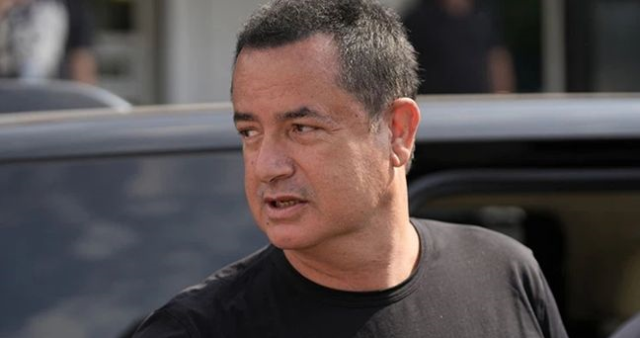 Acun Ilıcalı'nın arabasında usulsüz çakar mı var? Usulsüz çakar kullanımının cezası nedir?