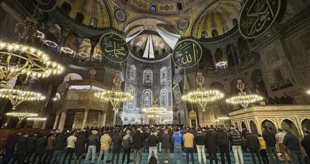 Bugün kandil mi 21 Aralık? Bugün ne kandili? Regaip Kandili ne zaman?