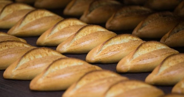 Asgari ücretle kaç ekmek alınabiliyor? 2026 zammı ile 1 Aylık asgari ücretle kaç tane ekmek alınabilir?