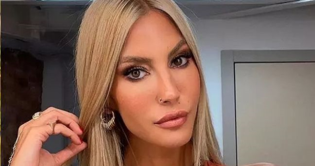 Çağla Şikel kimdir? Çağla Şikel kaç yaşında, nereli?