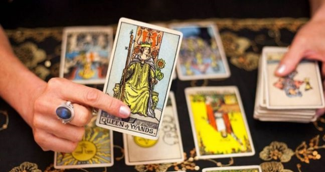 29 Aralık Günlük Tarot Falı: 29 Aralık Pazartesi günü seni neler bekliyor? Günlük Tarot kart açılımı!