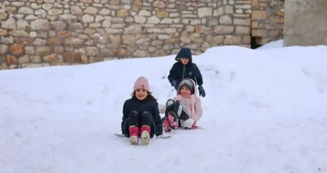 Batman'da okullar tatil mi? 30 Aralık Salı yarın Batman'da okul yok mu? (KAR TATİLİ – BATMAN VALİLİĞİ)