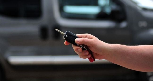 HURDA TEŞVİKİ ÖTV İNDİRİMİ 2026: ÖTV'siz sıfır araç teşviki başladı mı, ne zaman yürürlüğe girecek? ÖTV indirimi, hurda teşviki kimler yararlanabilir?