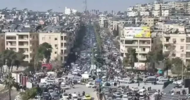 Suriye ordusu terör örgütü YPG ile çatışıyor SON DAKİKA: Halep'te son durum ne, ölü sayısı kaç, insani koridor saat kaça kadar açık?