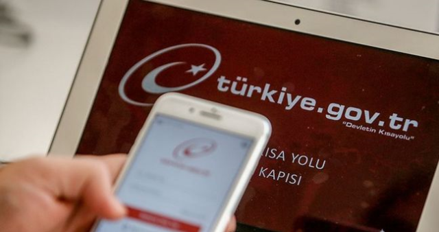 E-Devlet çöktü mü, e- Devlet sorun mu var, neden girilmiyor? 8 Ocak e-Devlet ne zaman düzelecek?