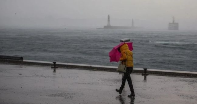 İSTANBUL FIRTINA SON DAKİKA: İstanbul'da fırtına, ne zaman, saat kaçta bitecek?