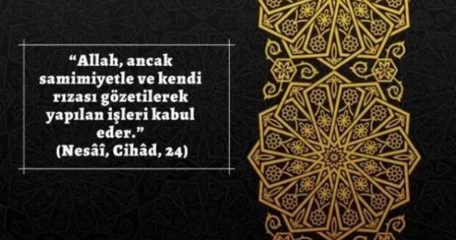 KANDİL MESAJLARI: Aileye, eşe, dosta, akrabaya gönderilecek resimli, anlamlı kandil mesajları neler?