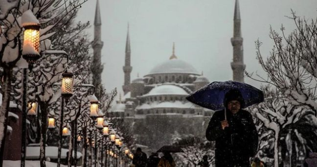 İSTANBUL HAVA DURUMU SON DAKİKA: İstanbul'da kar yağışı kaç gün sürecek, ne kadar sürecek?