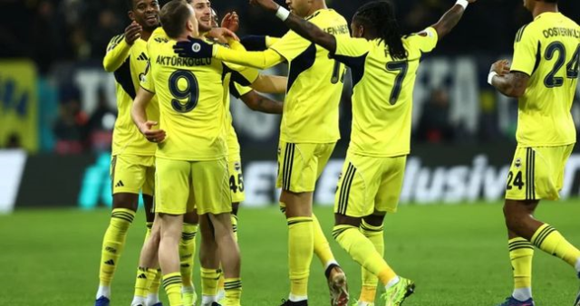 Fenerbahçe'nin UEFA Avrupa Ligi'nde rakibi kim oldu? Fenerbahçe'nin play-off rakibi Nottingham Forest mi, Viktoria Plzen mi?