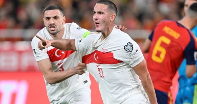 Deniz Gül Galatasaray'a mı geliyor? Deniz Gül kimdir, kaç yaşında, hangi yakımda, mevki ne?