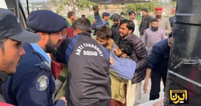 Pakistan'da ne oldu? SON DAKİKA! Pakistan'da camide saldırı mı oldu, hangi camiye saldırı yapıldı?