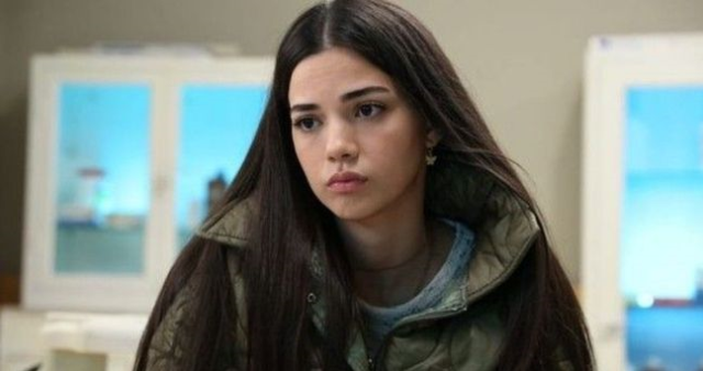 Eylül Lize Kandemir kimdir? Masumiyet Müzesi dizisinin Füsun'u Eylül Lize Kandemir kaç yaşında, nereli?