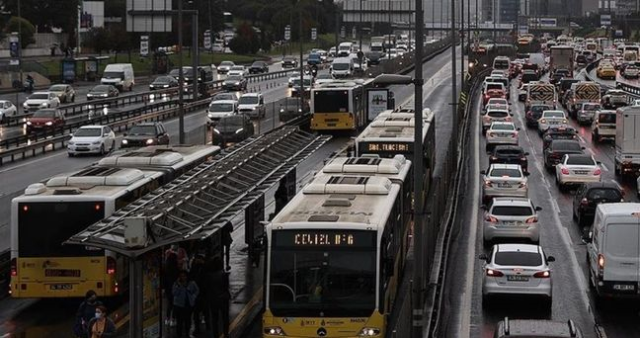 İstanbul'da toplu taşımaya zam mı geldi? Yeni akbil ücretleri belli oldu mu, otobüs, minibüs, taksi, Marmaray, metro, metrobüs ücreti ne kadar oldu?