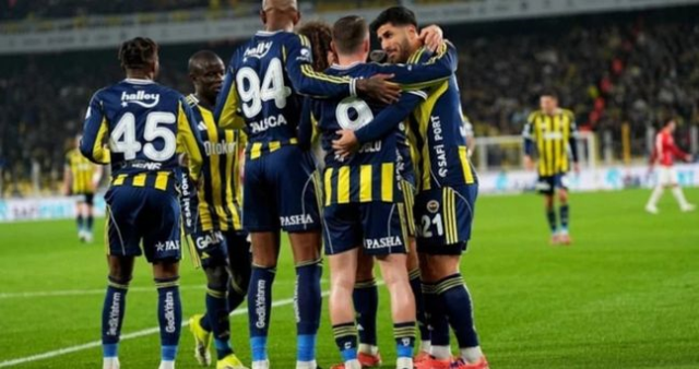 Fenerbahçe Kasımpaşa muhtemel 11'ler: Fenerbahçe-Kasımpaşa maçında kimler eksik, kimler sakat ve cezalı?