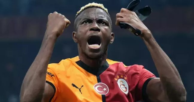 Victor Osimhen'in annesi kimdir? Osimhen kaç yaşında annesini kaybetti?