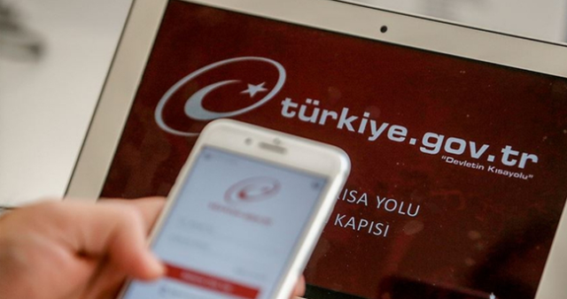 e-Devlet çöktü mü, e- Devlet sorun mu var, neden girilmiyor? 12 Mart e-Devlet ne zaman düzelecek?