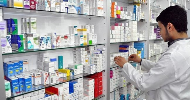 Bugün eczaneler açık mı? Arefe Günü eczaneler kaçta kapanıyor? (AREFE GÜNÜ NÖBETÇİ ECZANELER)