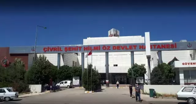 23 Nisan kutlamalarına götürdüğü çocuklarının gözü önünde eski sevgilisi tarafından defalarca kez bıçaklandı