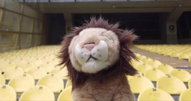 Tarihte eşi benzeri görülmedi! Fenerbahçe'nin oyuncak aslanlı galibiyet videosu sosyal medyayı yıktı