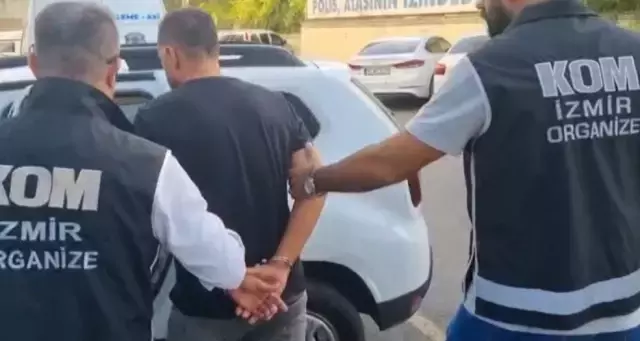 KOM'dan suç örgütlerine karşı dev operasyon! Çok sayıda silah ele geçirildi