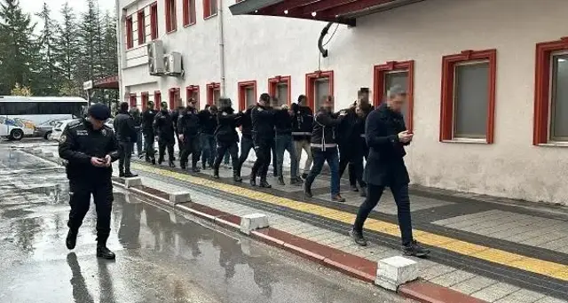 Liderliğini Barış Boyun'un yaptığı 'Daltonlar' çetesine 'Redkit' operasyonu! 13 şüpheli gözaltına alındı