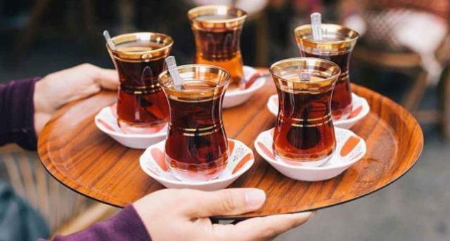 Çaya gelen zam kahvelerde 40 yıllık geleneği sona erdirdi: Artık yancılara kimse bir şey ısmarlamıyor