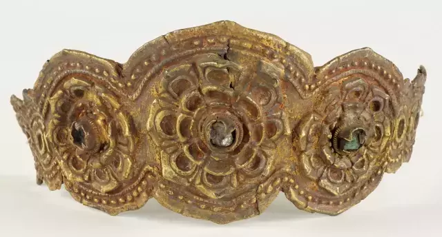 İngiltere Kayıp Mücevherleri Kamboçya'ya İade Etti