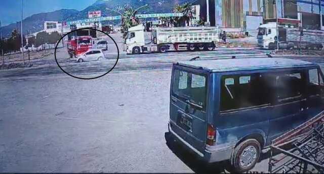 Yangına giden arazöz ile otomobil çarpıştı: 1 çocuk hayatını kaybetti