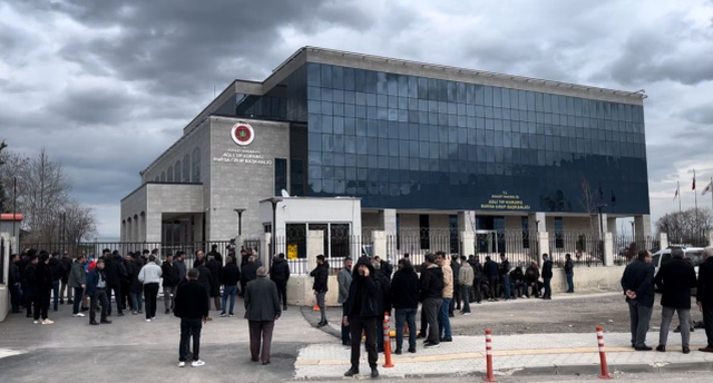 650 lira için en yakın arkadaşını vurup uçurumdan aşağı attı