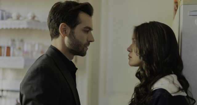 SAHİPSİZLER 24. BÖLÜM FULL İZLE | STAR TV ekranı ile Sahipsizler son bölüm izle tek parça full HD ve kesintisiz! Sahipsizler'in 24. bölümünde ne oldu?