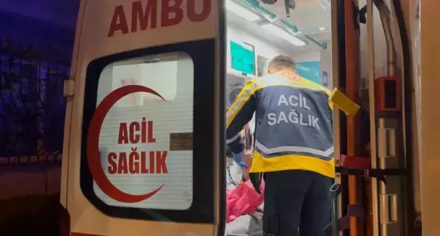80 yaşlarındaki 3 arkadaşın alem gecesi hastanede bitti