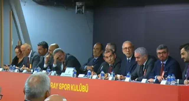 Galatasaray Divan Kurulu toplantısında Barış Alper Yılmaz ve Icardi tartışması
