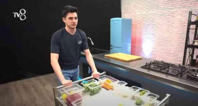 Masterchef Hakan kimdir, kaç yaşında? 2024 Hakan Dündar kim, yaşı, aslen nereli, evli mi?