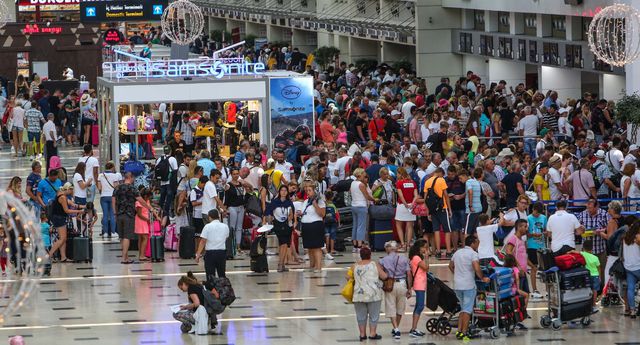 Antalya, 10 Milyon Turisti Ağırladı