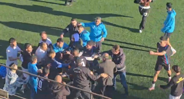 Maç bitti, sahada yumruklar konuştu