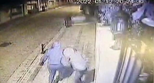 Evinin salonunda burun buruna geldiği hırsızla silahlı çatışmaya girmişti! Ünlü avukat, Şafak Mahmutyazıcıoğlu'nun ortağı çıktı