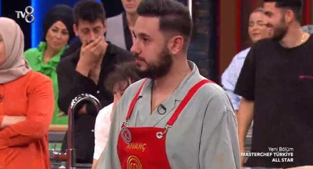 Masterchef Mavi takım ve Kırmızı takım kadrosu 2023! 14 Ağustos 2023 Masterchef yeni haftanın Mavi ve Kırmızı takım yarışmacıları kimler oldu?