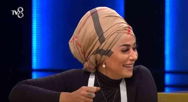 Masterchef Esra kimdir, kaç yaşında, hangi sezon yarıştı? Esra Tokelli kim, yaşı, aslen nereli, evli mi?