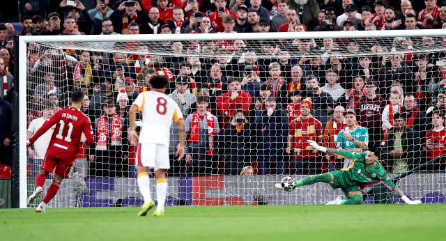 Liverpool'a farklı kaybeden Galatasaray, Avrupa'ya veda etti